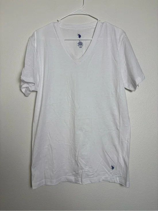 U.S. Polo Assn. White Vneck Tee with Navy Logo Mens Large