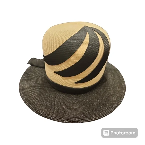 Vintage Doris Elegante Black and Cream Straw Hat