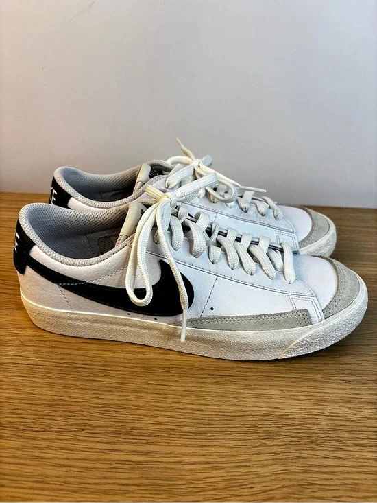 Nike Blazer Low '77 Vintage Big Kids' Sneakers White & Dark Green US 6.5Y