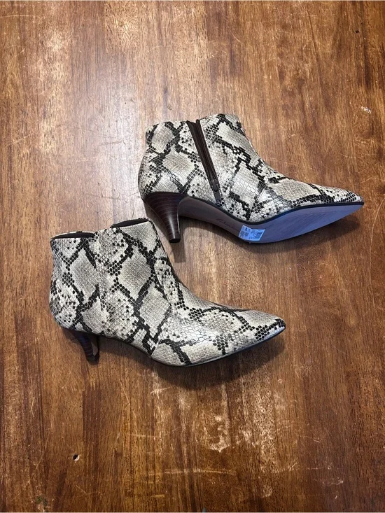 Clark’s Kitten Heel Snake-Print Baddie Maximalist Rockstar Pointy Toe Ankle Boot