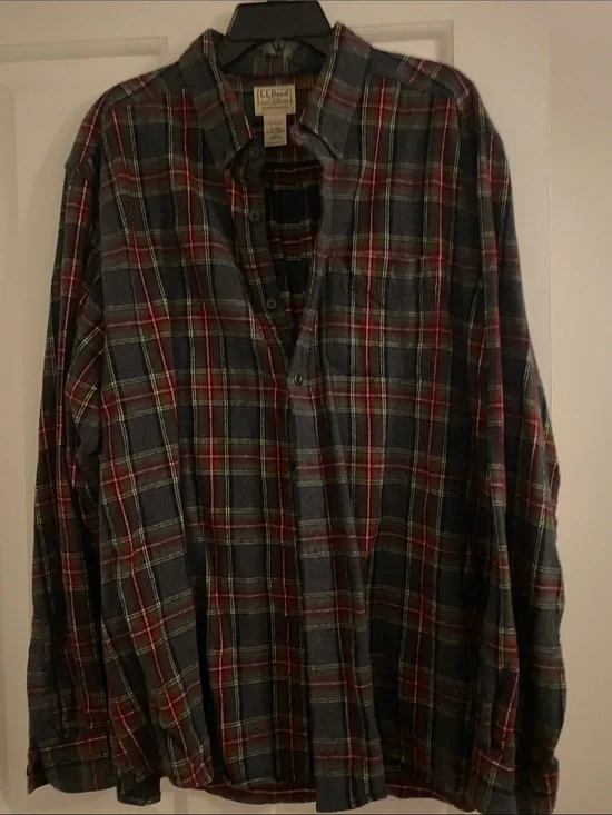 L.L. Bean Men’s Red & Navy Plaid Button-Down Flannel Shirt