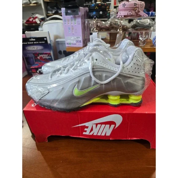 Nike Shox R4 GS College Grey Volt Vast Grey Sneakers CW2626-008 Size 7Y