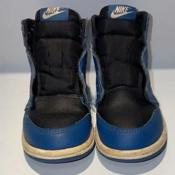 Nike Kids' Sneakers in Black and Blue