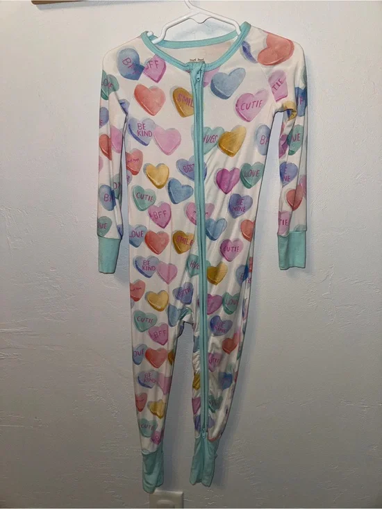 Little Sleepies Pastel Conversation Bamboo Heart Zippy with Mint Trim 2T