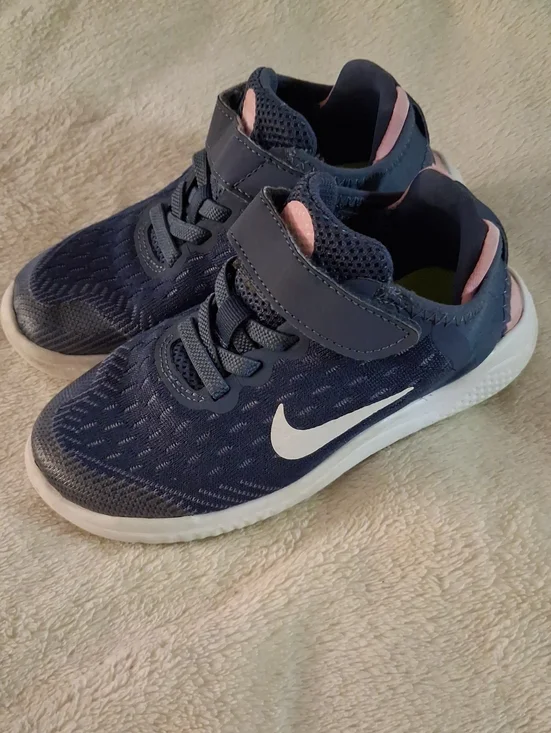 Nike Kids Navy and Pink Athletic Sneakers with White Swoosh Size 10.5