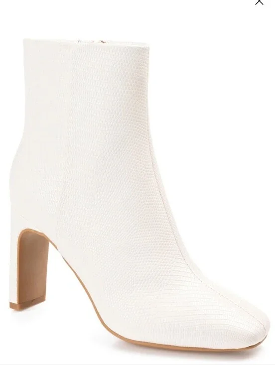 Journee Collection NEW IN BOX White Square Toe Lizard Print Booties Size 9.5 Wms