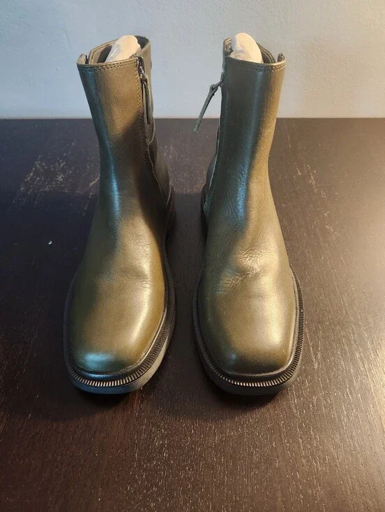 Franco Sarto women's Olive Leather Zip Ankle Boots. New W/O box