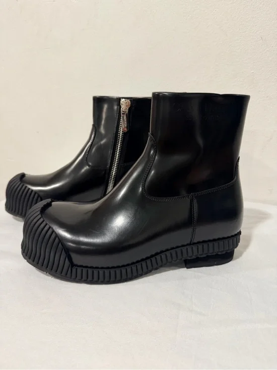 Calvin Klein Black Rubber Toe Cap Boots size US 7W