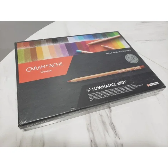 NEW‎ SEALED Caran d'Ache Luminance 6901 40 colored permanent pencils