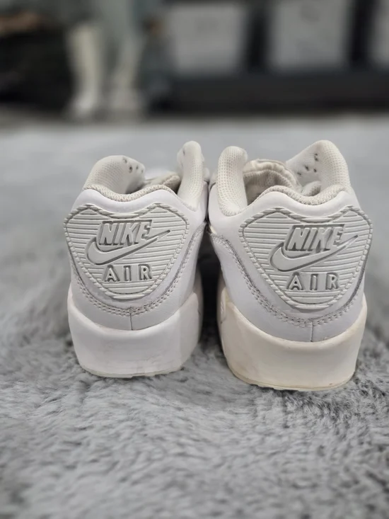 Nike Kids White Air Low-Top Sneakers