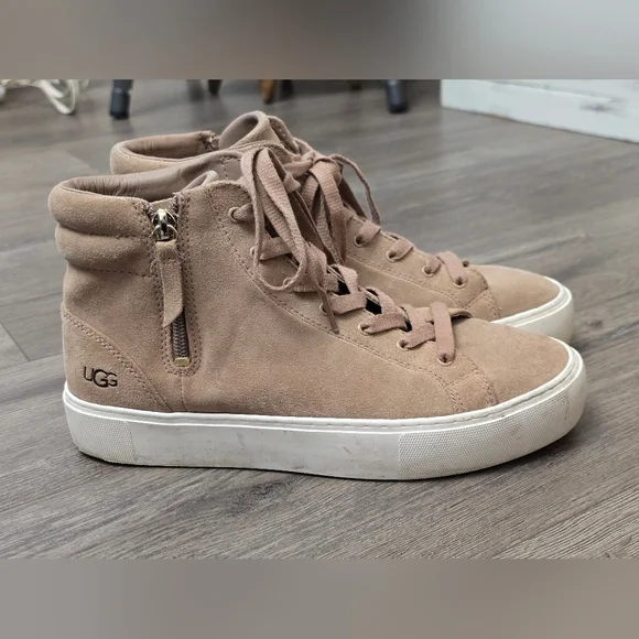 UGG Olli Hightop Tan Lace Up Zipper Side Womens Size 8 Streetwear Fall Boho