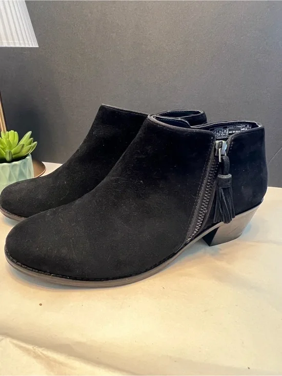 Vionic Black Suede Ankle Booties with Tassel Zip