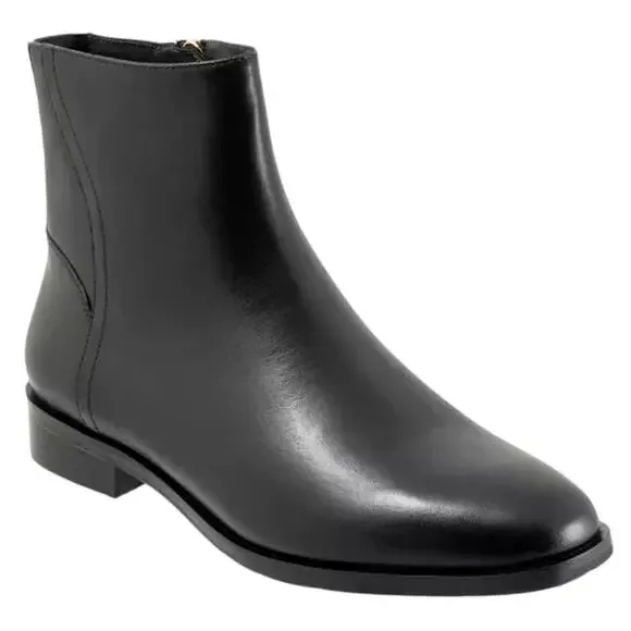 Trotters Womens Ava Bootie in Black, Size 6 Wide