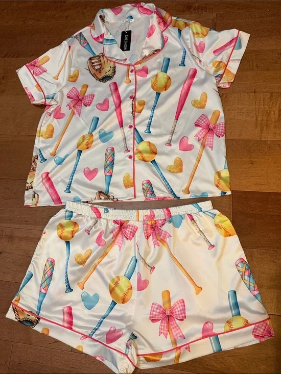 Women’s White Baseball & Heart Print Short Pajama Set with Pink Trim