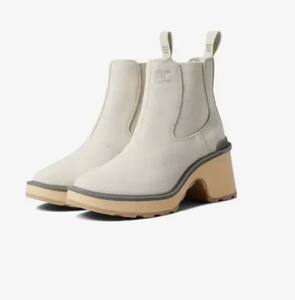 Sorel Hi-line Waterproof Chelsea Boot in Chalk / Ceramic Size 8.5