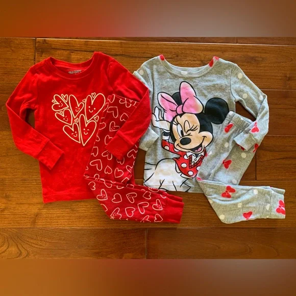 Girls Pajama Sets 4 piece Lot Size 2T Hearts Valentines Disney Minnie Old Navy