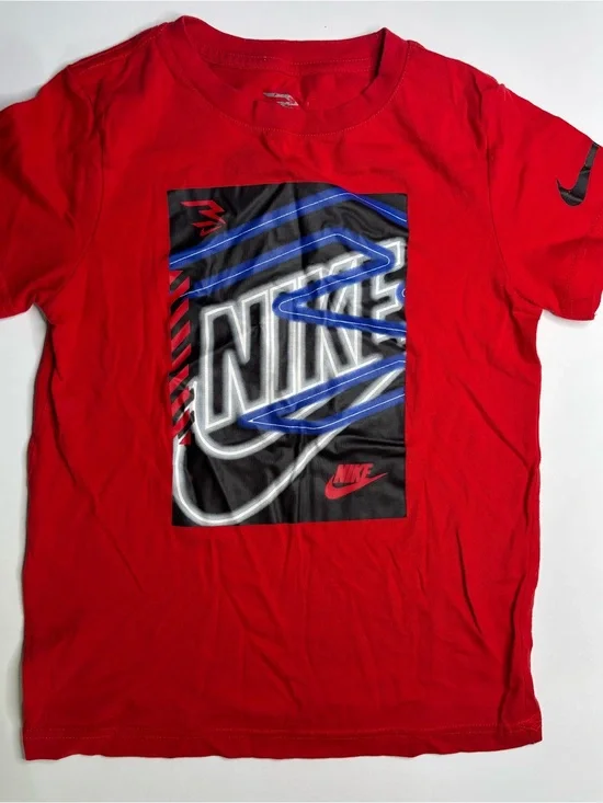 Nike 3Brand by Russel Wilson boys 8-10yr Red graphic logo T-Shirt