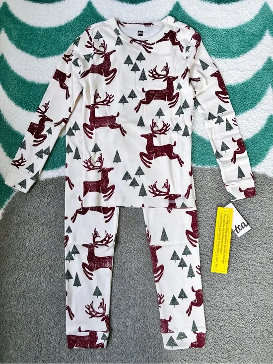 NWT - Tea Collection Holiday Pajamas (Cream/Burgundy/Green) Size 8