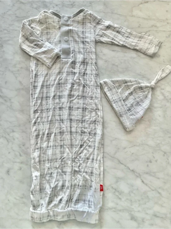 Magnetic Me modal gown & hat