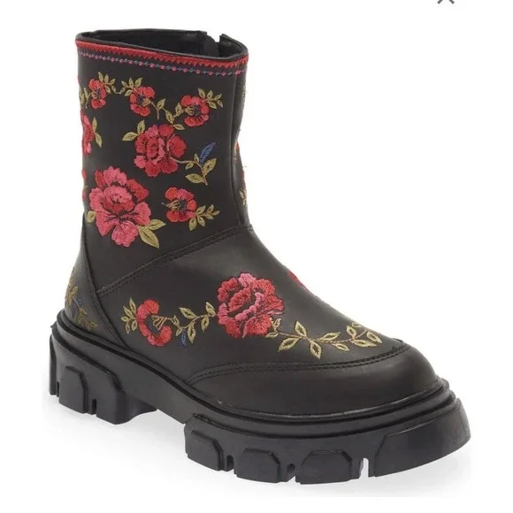 Farm Rio‎ Black Boho Mid Boot Embroidered Rose Stitched Women Size 6