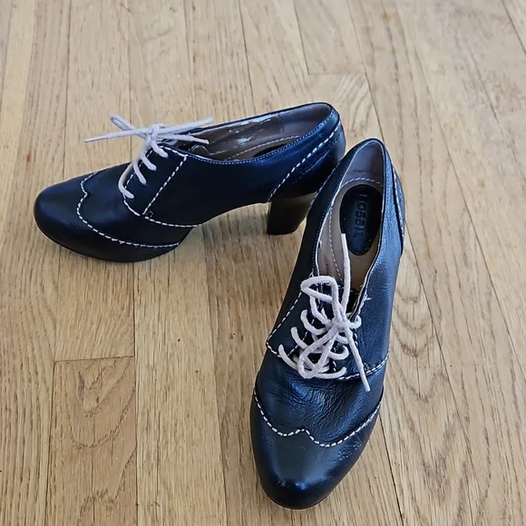 Fossil Tamiko Leather Oxford Heeled Booties 7
