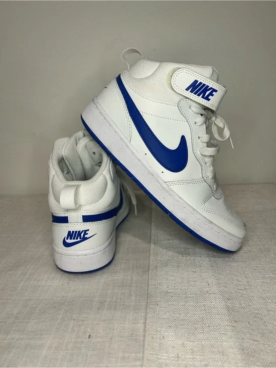 Nike court Burrough mid 2 White and Blue High-Top Sneakers with