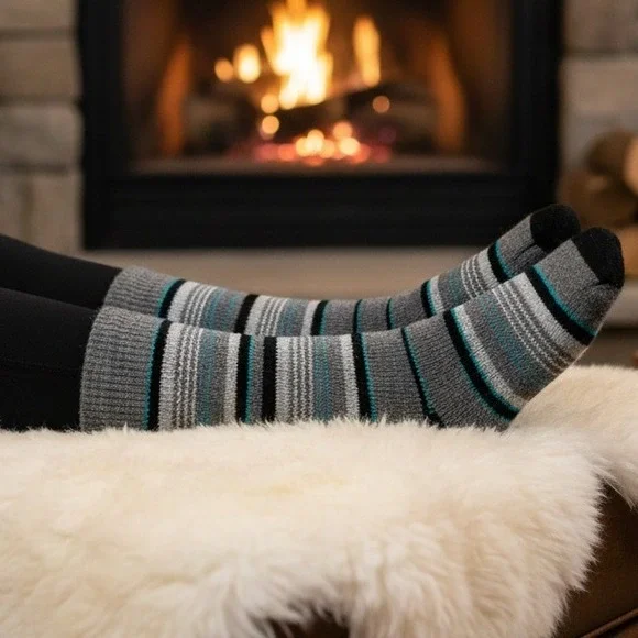 Escape Heat Insulated Thermal Socks Women 9 11 Gray Black Aqua‎ Stripe Cozy Warm