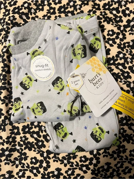 Burt's Bees Light Gray Frankenstein Print Snug-Fit Pajama Set