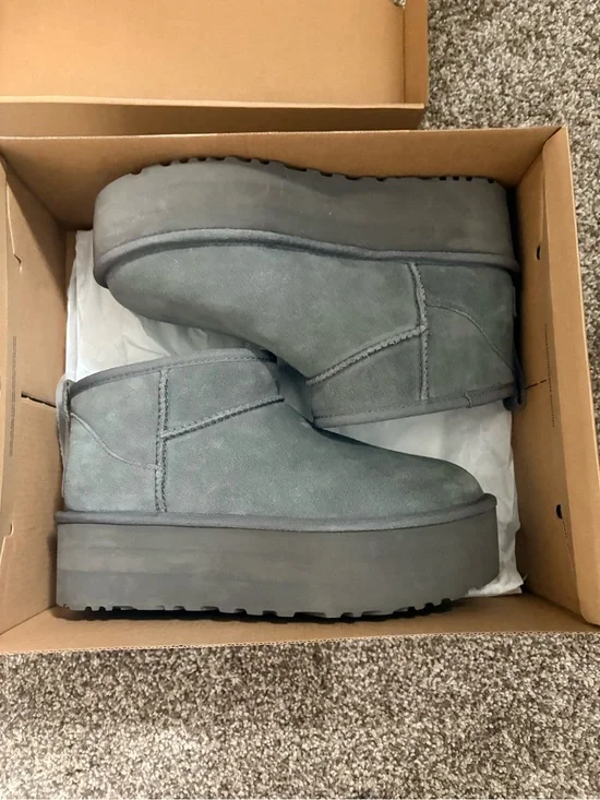 UGG classic Ulta mini platform boots