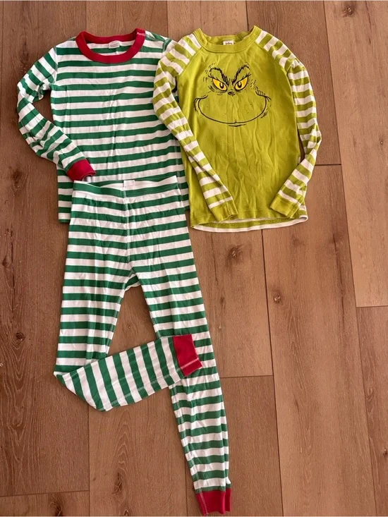 Hanna Andersson Holiday Green, White & Red Striped Pajamas Grinch