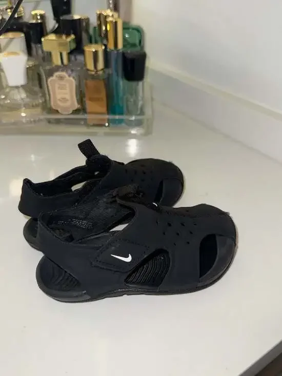 Nike Sunray Protect 2 Toddler Sandals Black/White Size 7C