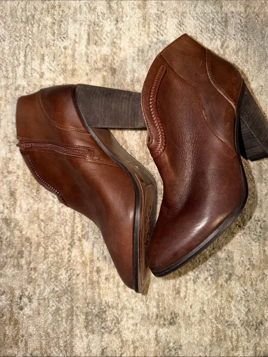 Vince Camuto Cognac Brown Leather Ankle Booties with Stacked Heel