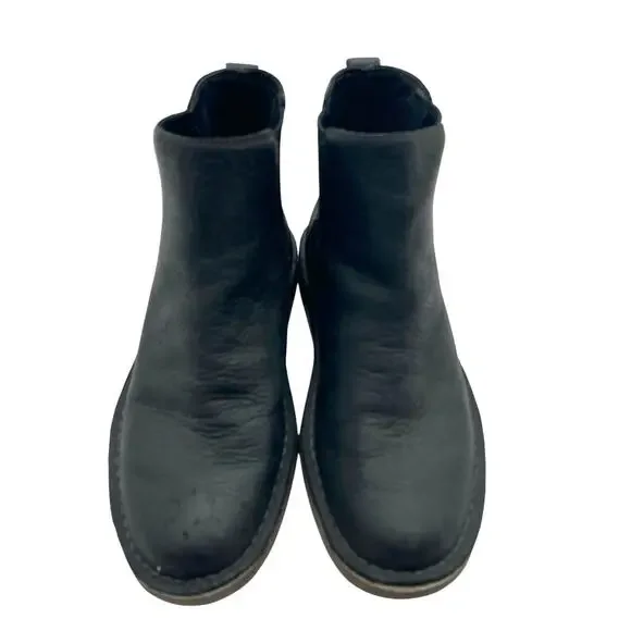 LL Bean Women’s Stonington Boots SZ 8 Black Leather Slip On Comfort Chelsea