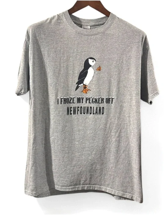 Y2K Funny Puffin Froze Pecker Off Newfoundland Graphic T-shirt Size Large
