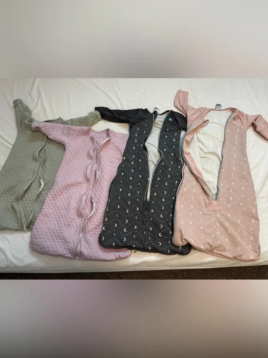 A lot of 6 infant sleep sacks
