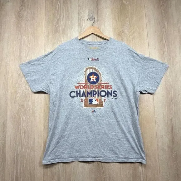 Majestic-athletic Men's Grey T-shirt