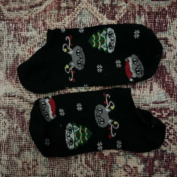 Kitty Christmas Socks 🌲