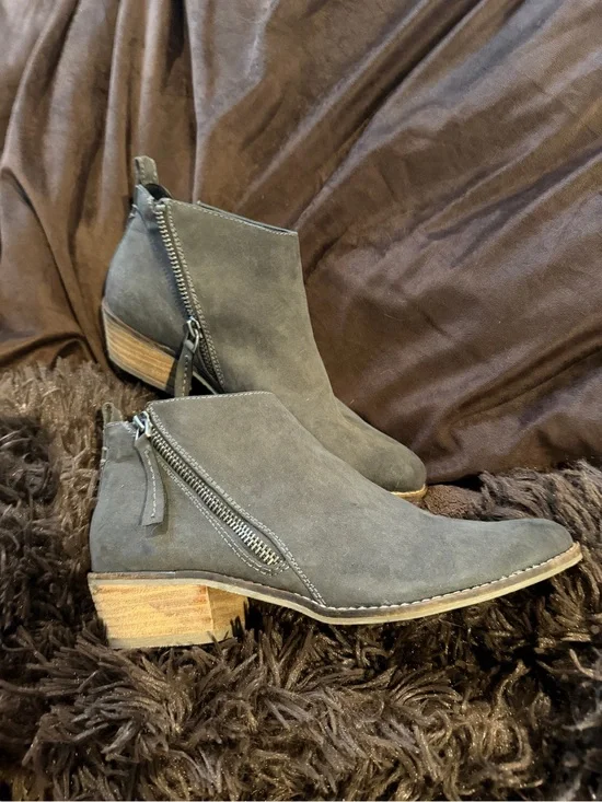 Dolce Vita Gray Suede Side-Zip Ankle Booties