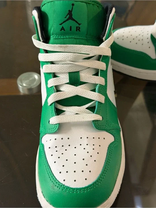 AIR JORDAN 1 MID - GREEN & WHITE