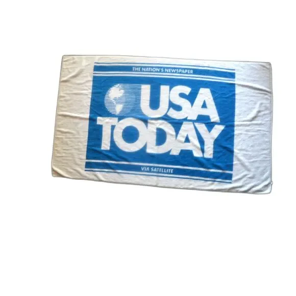 USA TODAY Newspaper Promotional Advertising Beach Towel 1982 62 x 36.5