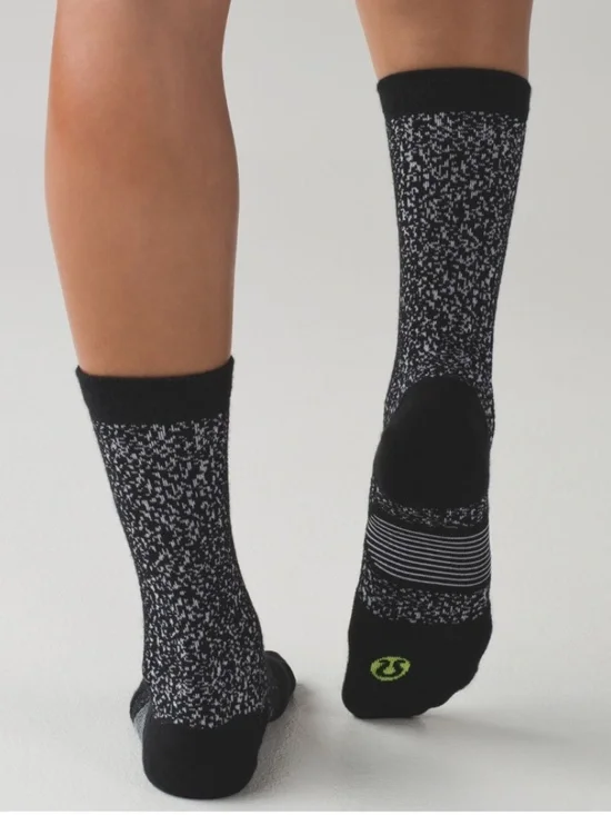 Lululemon Wool Runderland Socks S/M Black White Ray NWT