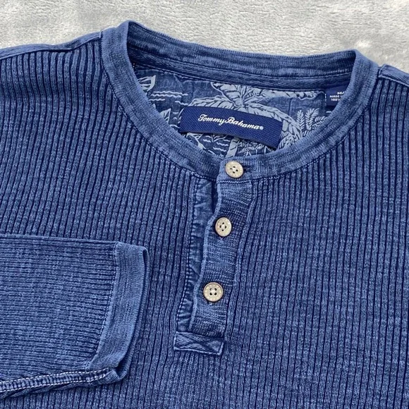 Tommy Bahama Mens Medium Blue Ribbed Cotton Long Sleeve Henley Shirt