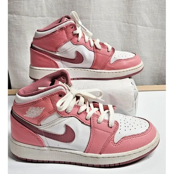 NIKE girls‎ Air Jordan DQ8423-616 pink white basketball shoes Sz 5Y