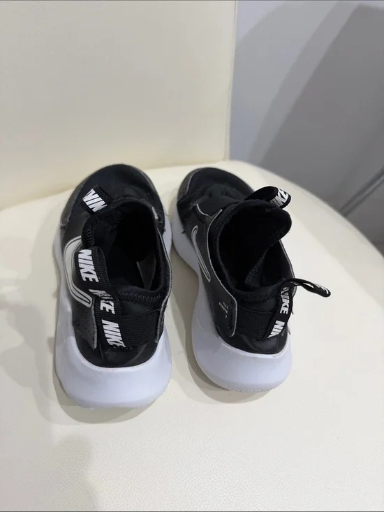 Nike Flex Runner 3 Kids Black and White Slip-On Athletic Sneakers