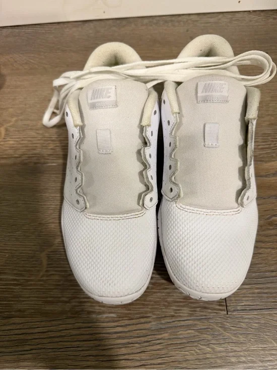 Girls Nike cheer sneakers