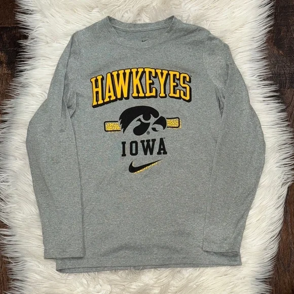 Nike Hawkeyes Gray Long Sleeve Shirt