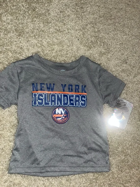NHL New York Islanders Gray Tee with Blue & Orange Logo