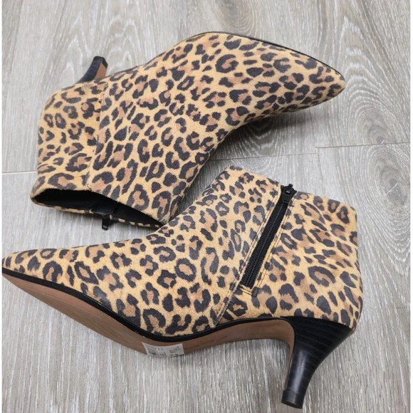 Clarks Linvale‎ Sea Leopard Print Leather Kitten Heel Ankle Boots Womens 6.5 M