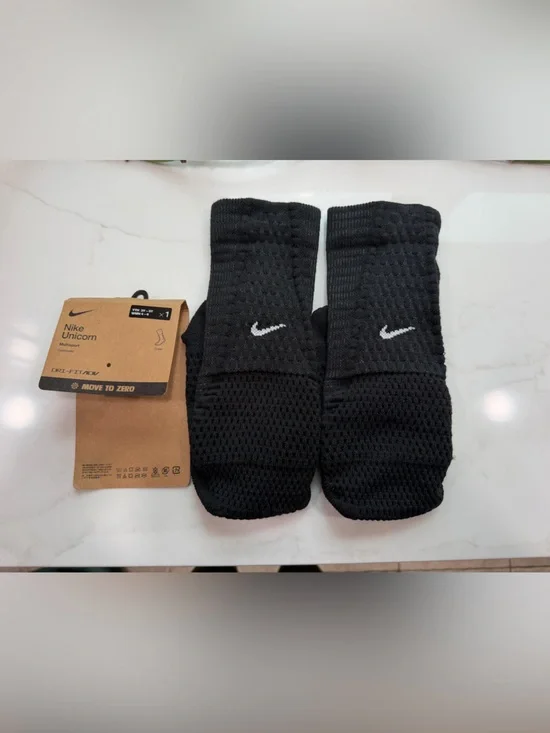 Nike Unicorn crew socks - new