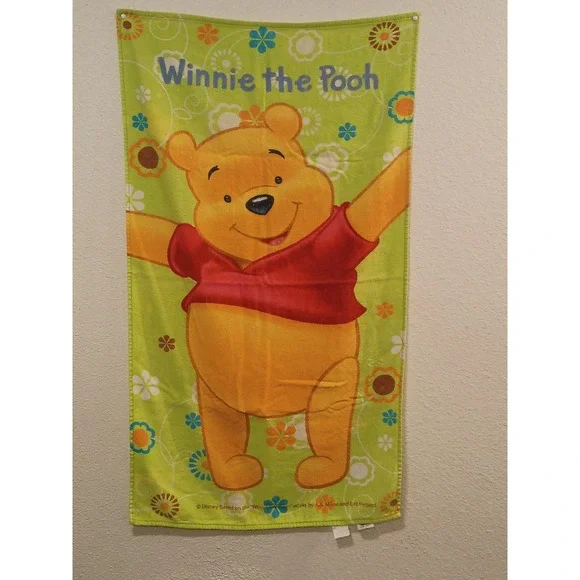 Disney Winnie the‎ Pooh Beach Towel Lime Green Floral Kids Bath Pool Towel